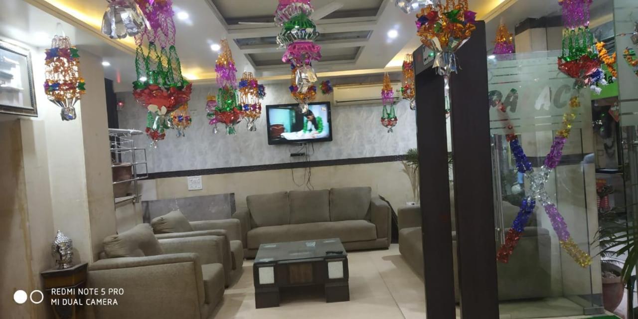 Adb Rooms Udhav Palace New Delhi Exterior photo