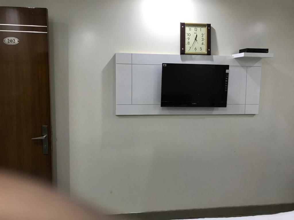 Adb Rooms Udhav Palace New Delhi Exterior photo